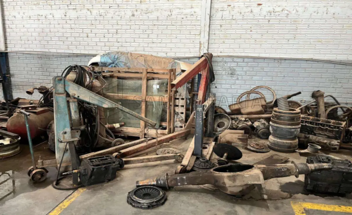 LOTE 006 - EQUIPAMENTOS OFICINA E ALMOXARIFADO.