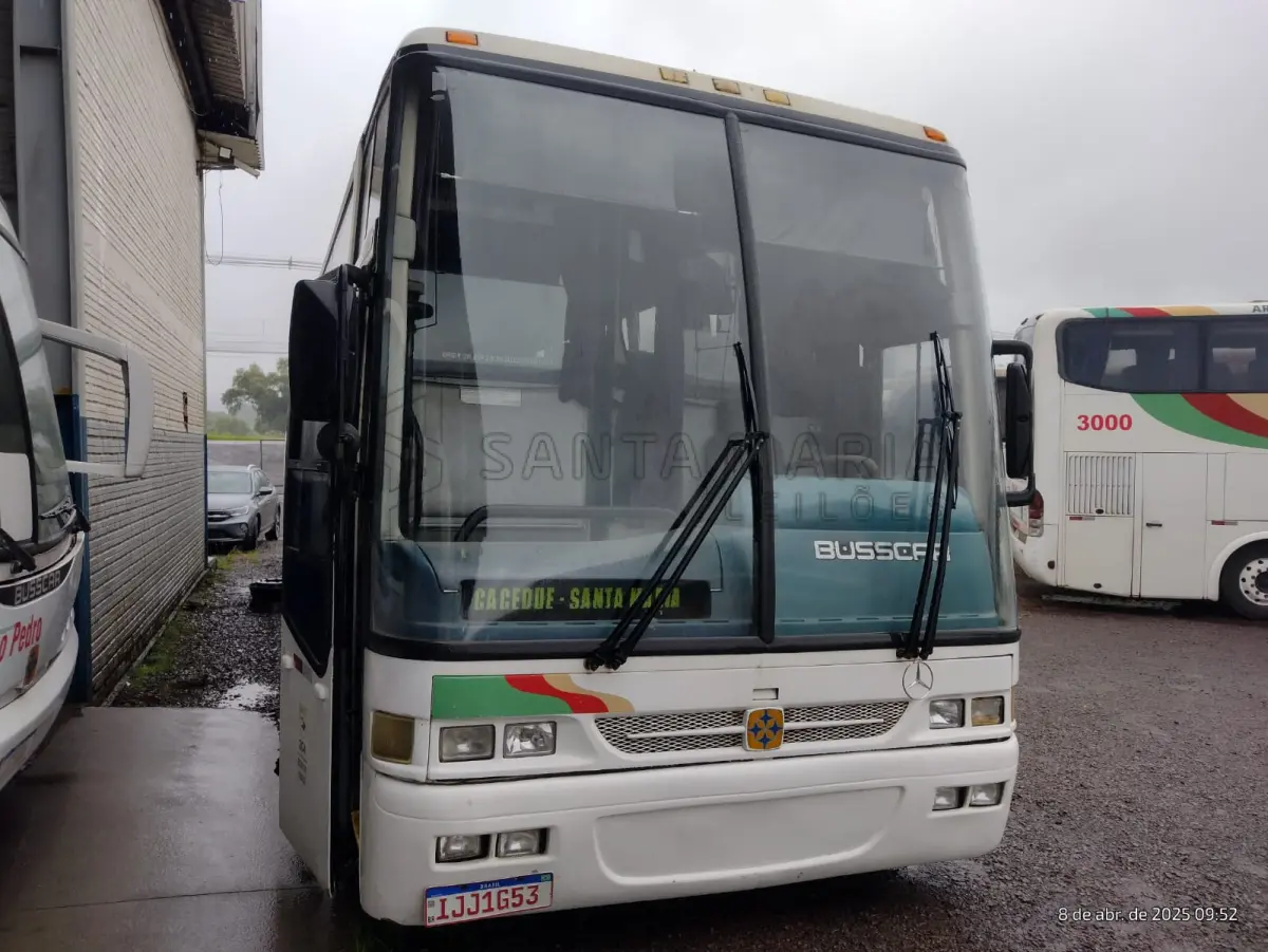 LOTE 016 - Ônibus MBENZ/BUSSCAR VIS BUSS R, ano/modelo 1999/1999, placas IJJ1G53, RENAVAM 731982592, na cor branca, situação: ruim/motor.
