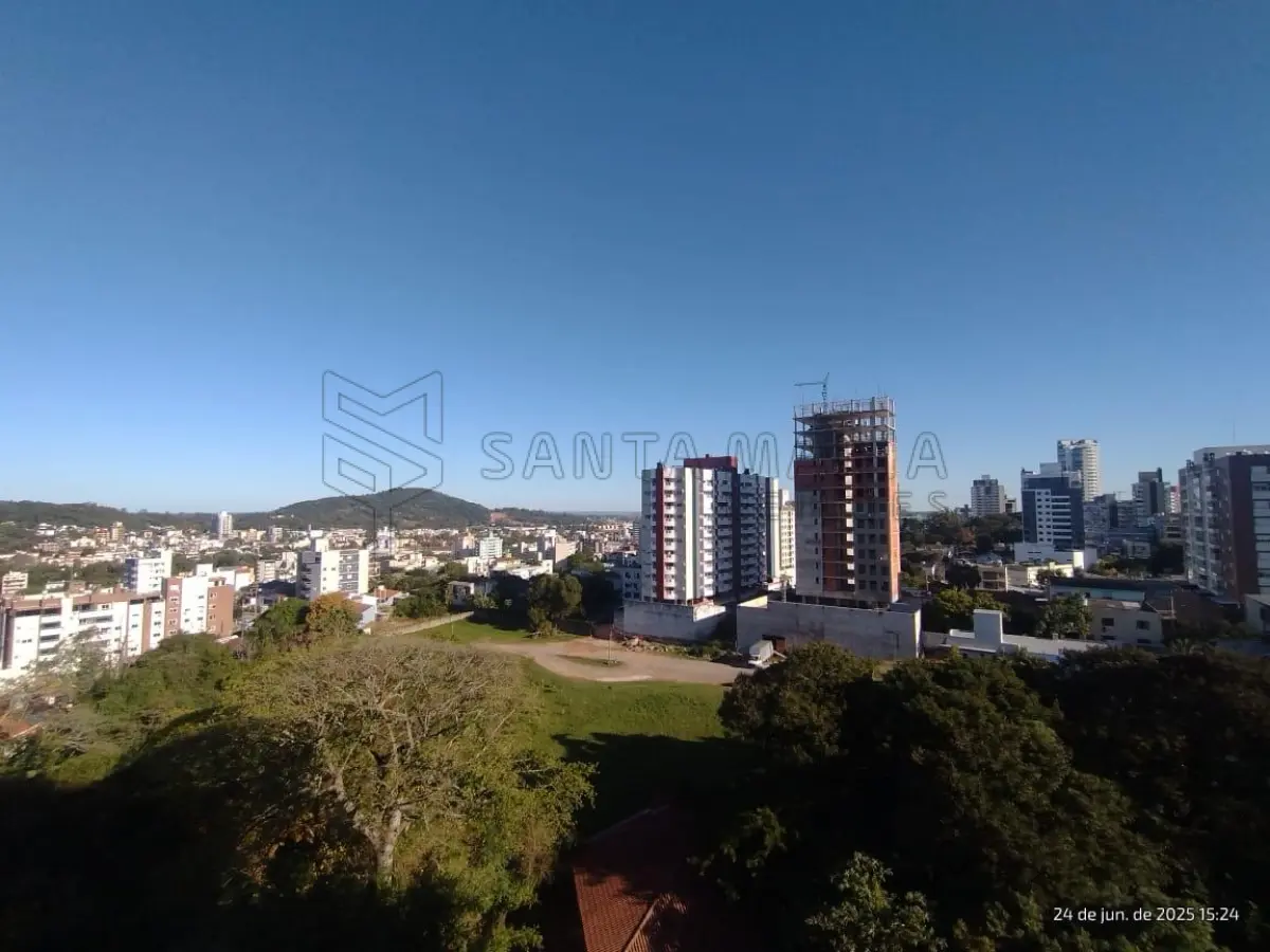 LOTE 001 - Apartamento 610 do Residencial Dores, especificado no Registro 2 da matricula n° 74.838, situado à Avenida Nossa Senhora das Dores, sob n°43 em Santa Maria/RS, com área privativa de 117,1200m², área total de 167,717m², correspondendo-lhe a fração ideal de 0,013952 no terreno e nas coisas de uso comum. Não foi realizado os acabamentos de pintura interna (gesso, massa corrida e pintura), não foi completamente feita a instalação de todo o piso do apartamento, bem como de azulejos e louças nos banheiros, o acabamento das tomadas e interruptores também não foi concluído, na cozinha está faltando o acabamento elétrico, conforme auto de penhora.