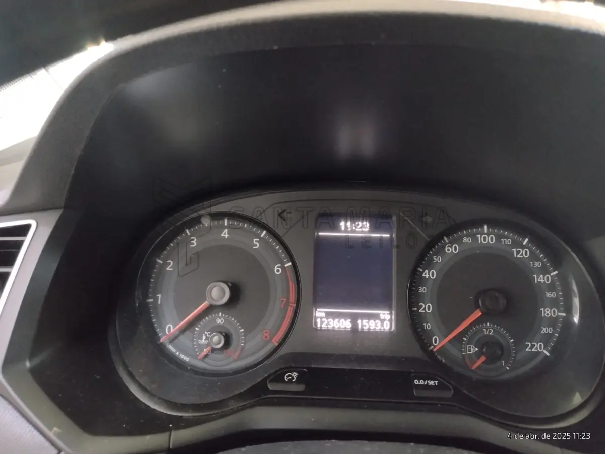 VW Gol 1.0 L MC5, ano/modelo 2021/2022, branco, 4 portas, funcionando, placas JBD5G29, RENAVAM 1288312480. SERÃO ACEITAS SOMENTE OFERTAS  Á VISTA.