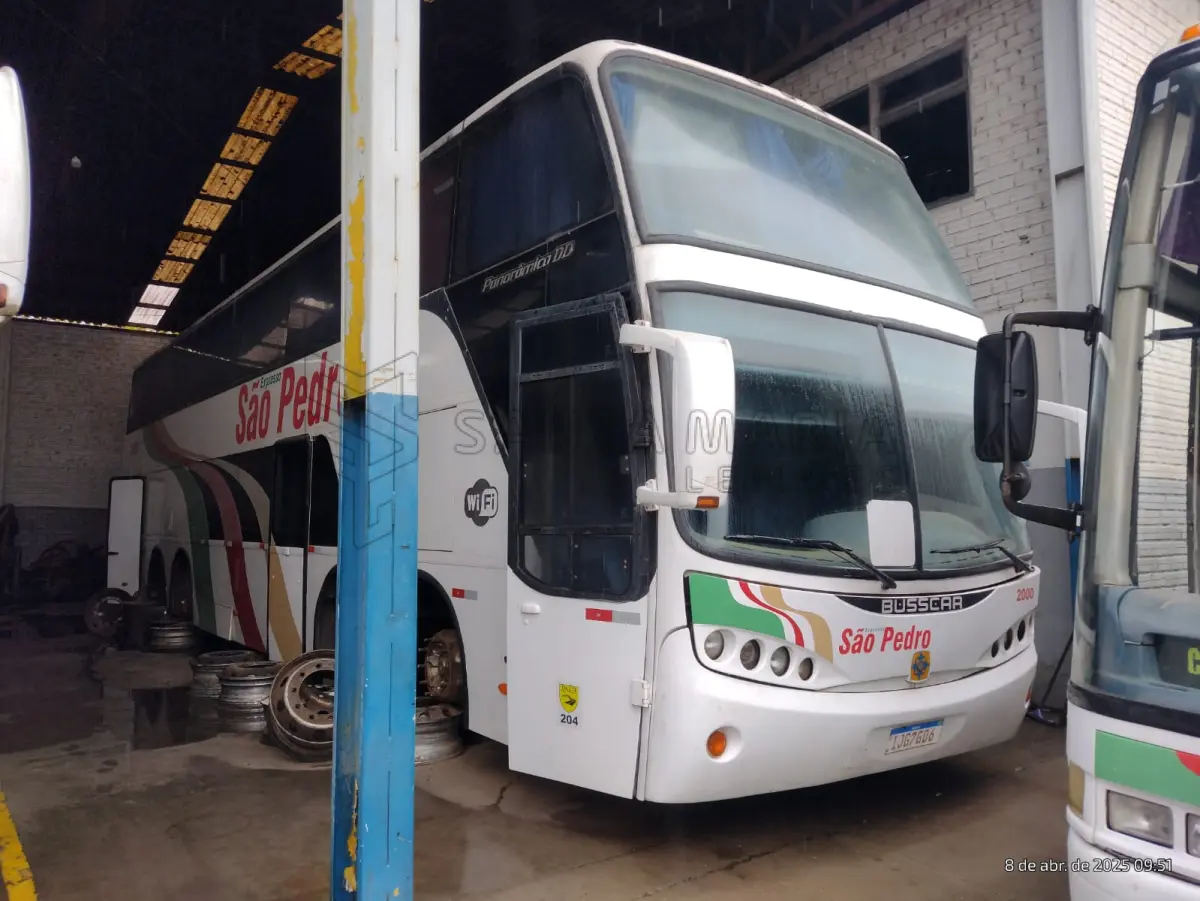LOTE 023 - Ônibus M.BENZ/BUSSCAR PANORAMI R, ano/modelo 1999/1999, placas IJG7G06, RENAVAM 728960346, na cor branca, situação: ruim/motor.