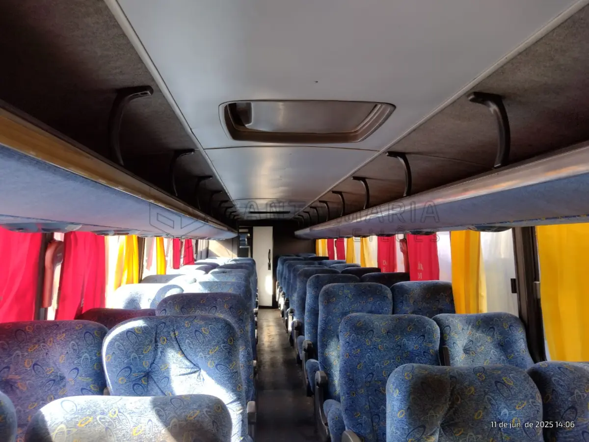 LOTE 022 - Ônibus M.BENZ/COMIL CAMPIONE R, ano/modelo 1998/1999, placas IIU7411, RENAVAM 715501208, na cor branca, situação: ruim/motor.