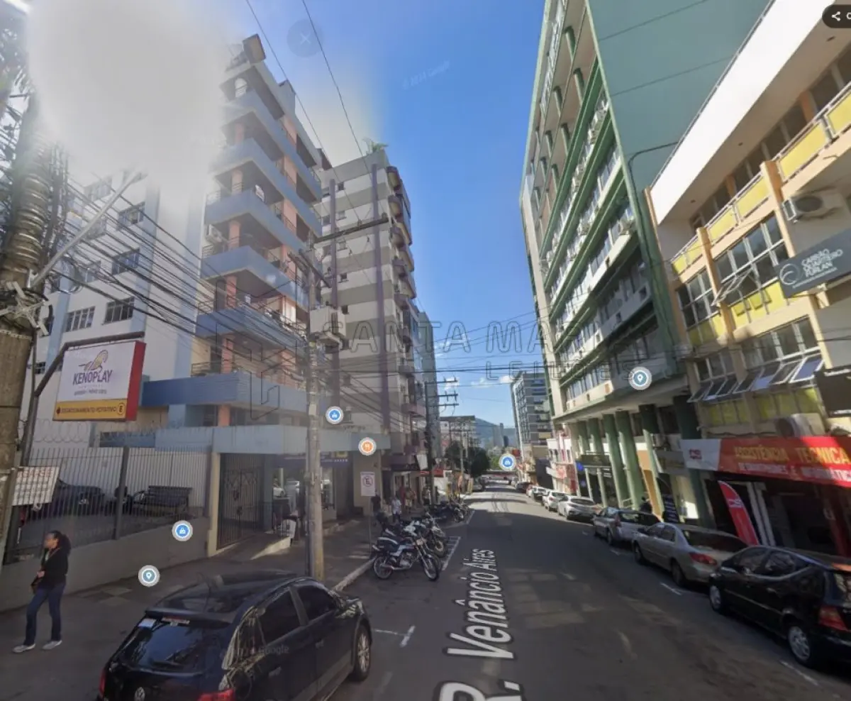 LOTE 001 - Apartamento 201, localizado no 1º andar do Edifício Notre Dame, à rua Venâncio Aires, n°2.008 em Santa Maria/RS, com área privativa de 132,21m², área total de 197,39m² e fração ideal equivalente a 0,04615 no terreno e coisas de uso comum. Matriculado sob n° 92.514 do CRI de Santa Maria/RS. E, o Box 24, localizado no subsolo do Edifício Notre Dame, com área privativa de 12,37m², área total de 15,41m² e fração equivalente a 0,00216 no terreno e coisas de uso comum. Matriculado sob n° 92.511 do CRI de Santa Maria/RS.