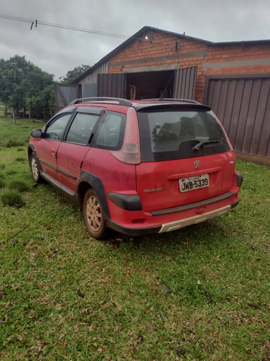 LOTE 001 - Veículo PEUGEOT/206 SW16 ESCA FX, ano/modelo 2006/2007, placas JWB5339, RENAVAM 904047709, na cor vermelha, em regular estado de conservação.
