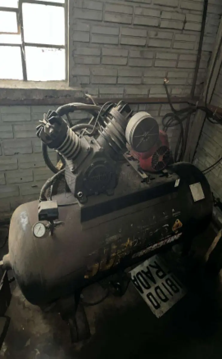 LOTE 006 - EQUIPAMENTOS OFICINA E ALMOXARIFADO.