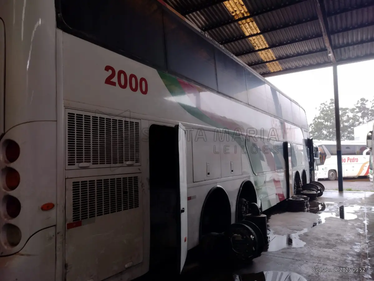 LOTE 023 - Ônibus M.BENZ/BUSSCAR PANORAMI R, ano/modelo 1999/1999, placas IJG7G06, RENAVAM 728960346, na cor branca, situação: ruim/motor.