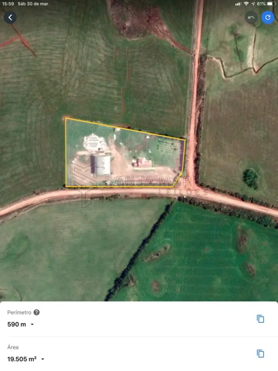 LOTE 008 - Uma fração de terras de campo, com área de 20.000m², dentro de área maior de 1.600.444,50m², situada no município de Quevedos, na comarca de São Pedro do Sul, no lugar denominado “Rincão de São João”, dentro de área maior, com as seguintes confrontações gerais: ao Norte, com terras de Germano Weber; ao Sul, com terras de Angélica Vargas; ao Leste, com terras de sucessão de Ernesto Leopoldo Lampert; e, ao Oeste, com a estrada geral que de Júlio de Castilhos vai à cidade de Quevedos. Matriculado sob n°10.798 do CRI de São Pedro do Sul/RS.