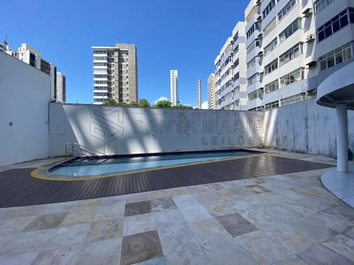 LOTE 003 - Apartamento 205 do edifício Residencial Villes De France situado à Avenida Prudente de Morais, nº 394, bairro Petrópolis em Natal/RN, e o box garagem 03, com área real privativa de 70,314, área real comum de 30,462 e área real total de 100,776 fração ideal de 0,007450 do imóvel n°25.621 do CRI de Natal/RS.