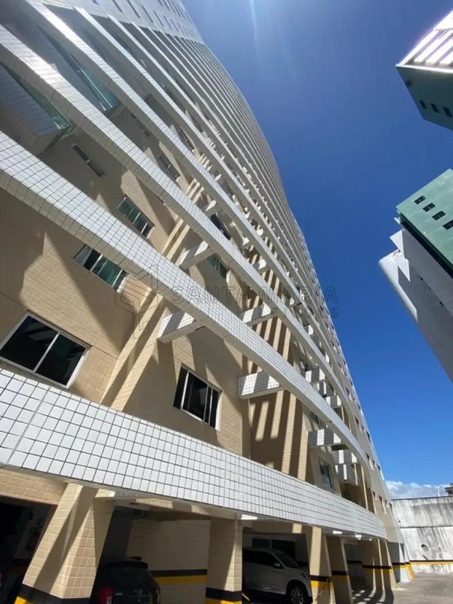 LOTE 007 - Apartamento 1301 e 1302 do edifício Residencial Villes De France situado à Avenida Prudente de Morais, nº 394, bairro Petrópolis em Natal/RN, e os boxes garagens 33 e 32, com área real privativa de 145,552, área real comum de 62,139 e área real total de 207,69 do imóvel n°25.621 do CRI de Natal/RS.
