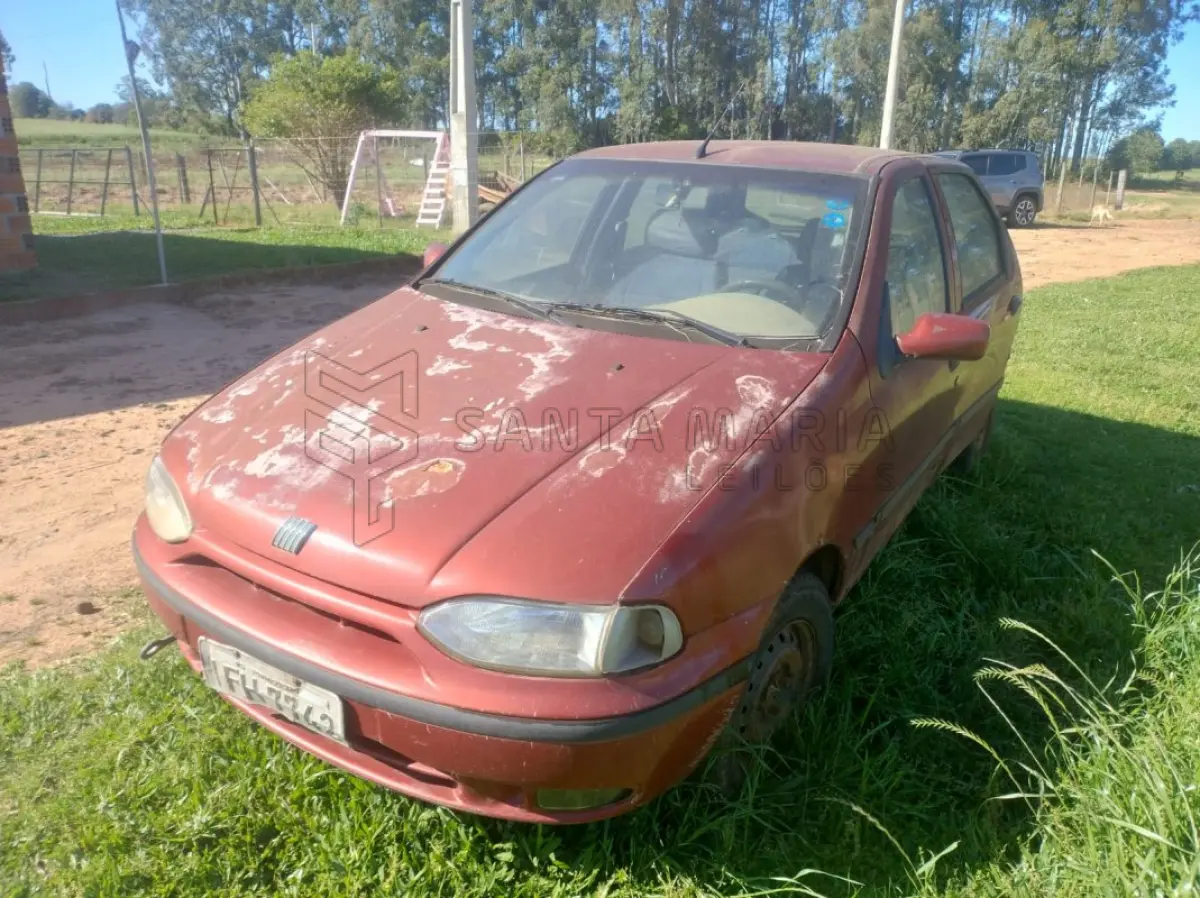 LOTE 001 - Veículo FIAT/PALIO EDX, ano/modelo 1996/1996, placas IFH7742, RENAVAM 659894483, na cor vermelha, com diversas partes da lataria apodrecidas, aparentando estar sem rodar há muito tempo. Localização do bem: Deposito da Exequente em Itaara/RS.