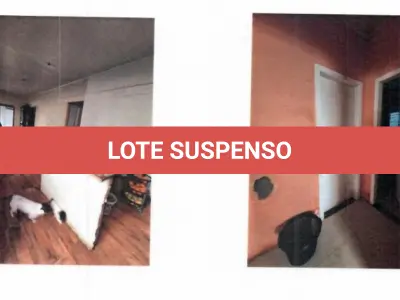 LOTE 001 - Casa de alvenaria localizada na Rua Equador n° 434 em Alegrete/RS, constituída de dois quartos, um banheiro, sala, copa, cozinha, e uma edícula nos fundos do terreno. Terreno esse, designado pelo n°17 da quadra 25, do Bairro Vera Cruz, medindo 10m de frente por 30m de frente a fundos, confrontando: ao Norte, com o lote 18; ao Sul, com a Rua Equador; a Leste, com o lote 15; e, a Oeste, com o lote 19. Matriculado sob n°9.393 do CRI de Alegrete/RS.