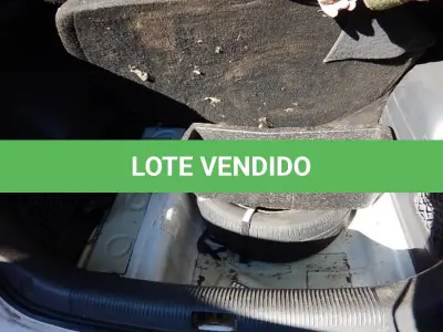 LOTE 001 - Veículo VW/SPACEFOX TREND GII, ano/modelo 2013/2014, placas IUT3620, RENAVAM 569731844, na cor branca.