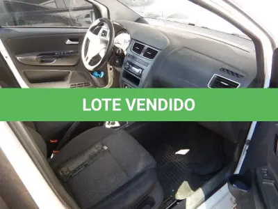 LOTE 001 - Veículo VW/SPACEFOX TREND GII, ano/modelo 2013/2014, placas IUT3620, RENAVAM 569731844, na cor branca.