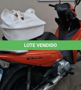 LOTE 001 - Motoneta HONDA/BIZ 125, ano/modelo 2018/2018, placa IYN0B37, RENAVAM 1151564106, na cor laranja.