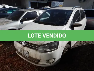 LOTE 001 - Veículo VW/SPACEFOX TREND GII, ano/modelo 2013/2014, placas IUT3620, RENAVAM 569731844, na cor branca.
