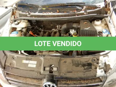 LOTE 001 - Veículo VW/SPACEFOX TREND GII, ano/modelo 2013/2014, placas IUT3620, RENAVAM 569731844, na cor branca.