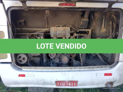 LOTE 006 - Ônibus M.BENZ/COMIL CAMPIONE R, ano/modelo 1998/1999, placas IIU7411, RENAVAM 715501208, na cor branca, situação: ruim/motor.
