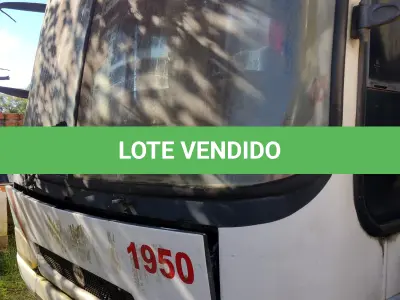 LOTE 006 - Ônibus M.BENZ/COMIL CAMPIONE R, ano/modelo 1998/1999, placas IIU7411, RENAVAM 715501208, na cor branca, situação: ruim/motor.