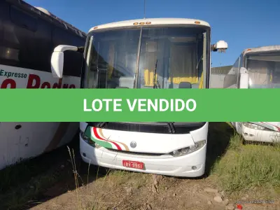 LOTE 003 - Ônibus VW/COMIL CAMPIONE R, ano/modelo 2010/2010, placas IRV9951, RENAVAM 324132387, na cor branca, situação: motor ok.