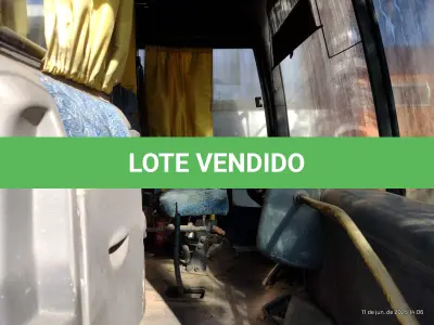 LOTE 006 - Ônibus M.BENZ/COMIL CAMPIONE R, ano/modelo 1998/1999, placas IIU7411, RENAVAM 715501208, na cor branca, situação: ruim/motor.