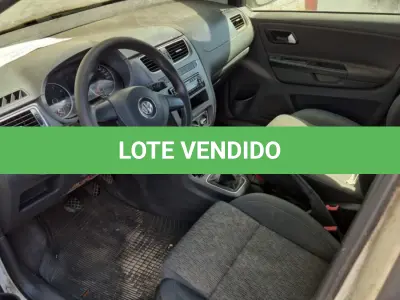 LOTE 001 - Veículo VW/SPACEFOX TREND GII, ano/modelo 2013/2014, placas IUT3620, RENAVAM 569731844, na cor branca.