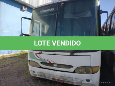 LOTE 002 - Ônibus M.BENZ/COMIL CAMPIONE R, ano/modelo 1998/1998, placas IIU7417, RENAVAM 715506498, na cor branca, situação: ruim.