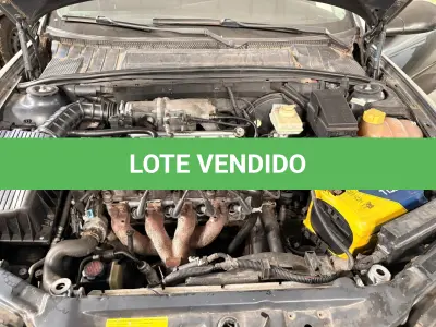 LOTE 001 - Veículo GM/VECTRA COLLECTION, ano/modelo 2005/2005, placas MIG1139, RENAVAM 854275622, na cor cinza.