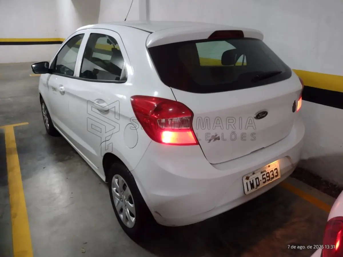 LOTE 006 - Veículo Ford Ka Hatch 1.5, 2014/2015, placas IWD5933, 4 cilindros.