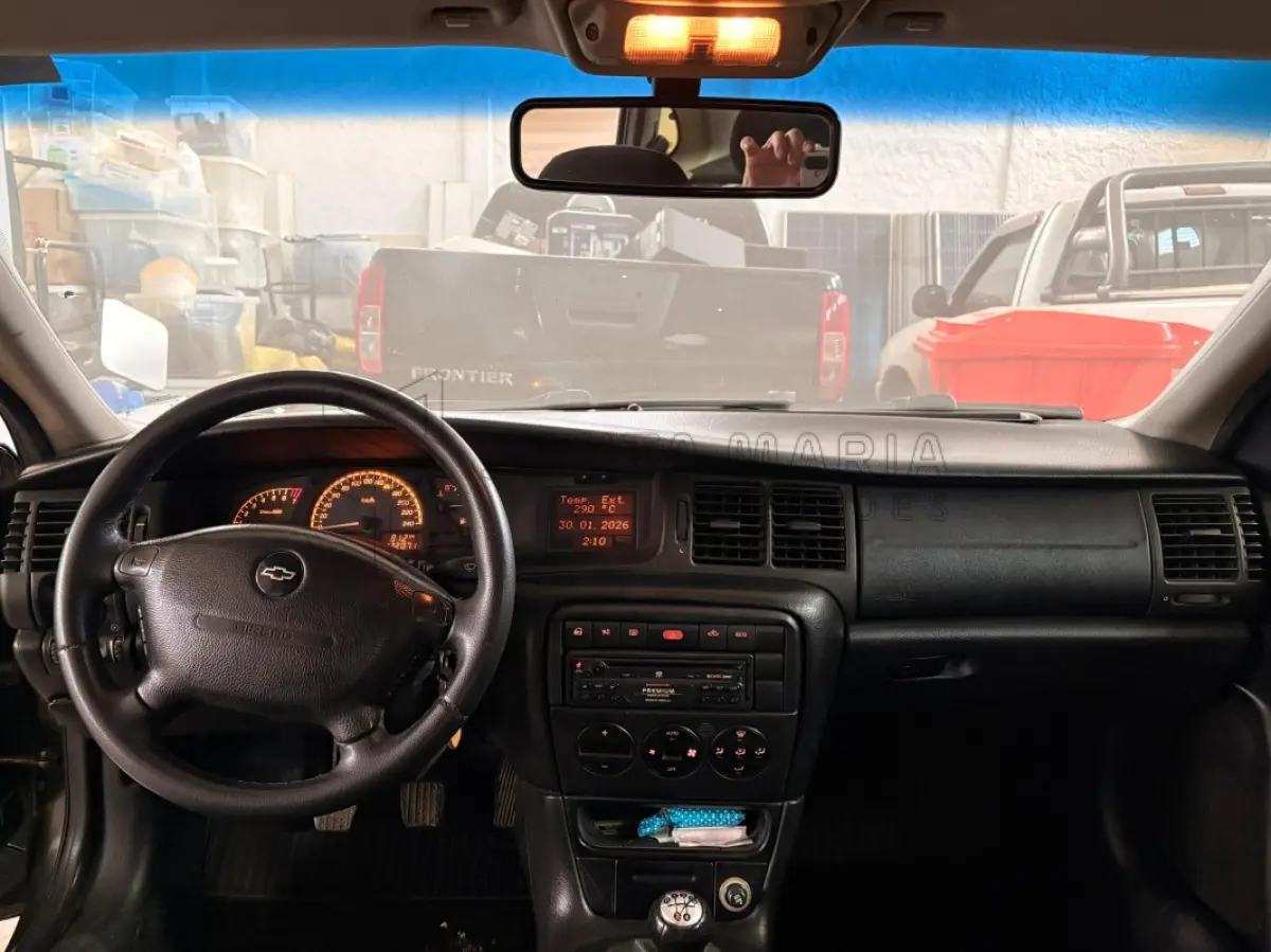 LOTE 001 - Veículo GM/VECTRA COLLECTION, ano/modelo 2005/2005, placas MIG1139, RENAVAM 854275622, na cor cinza.