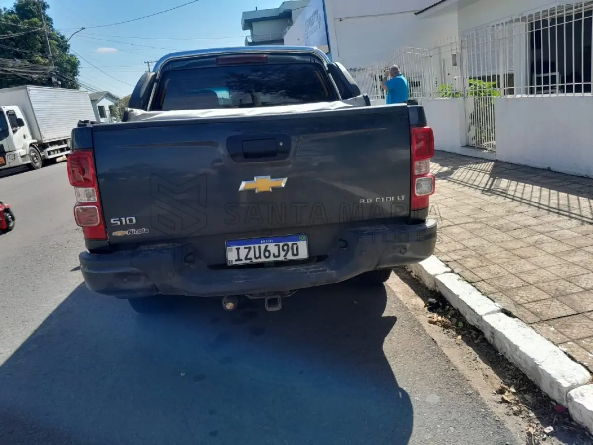 LOTE 001 - Caminhonete CHEVROLET/S10 LT DD4A, ano/modelo 2019/2020, placas IZU6J90, RENAVAM 1218178318, diesel, na cor cinza.
