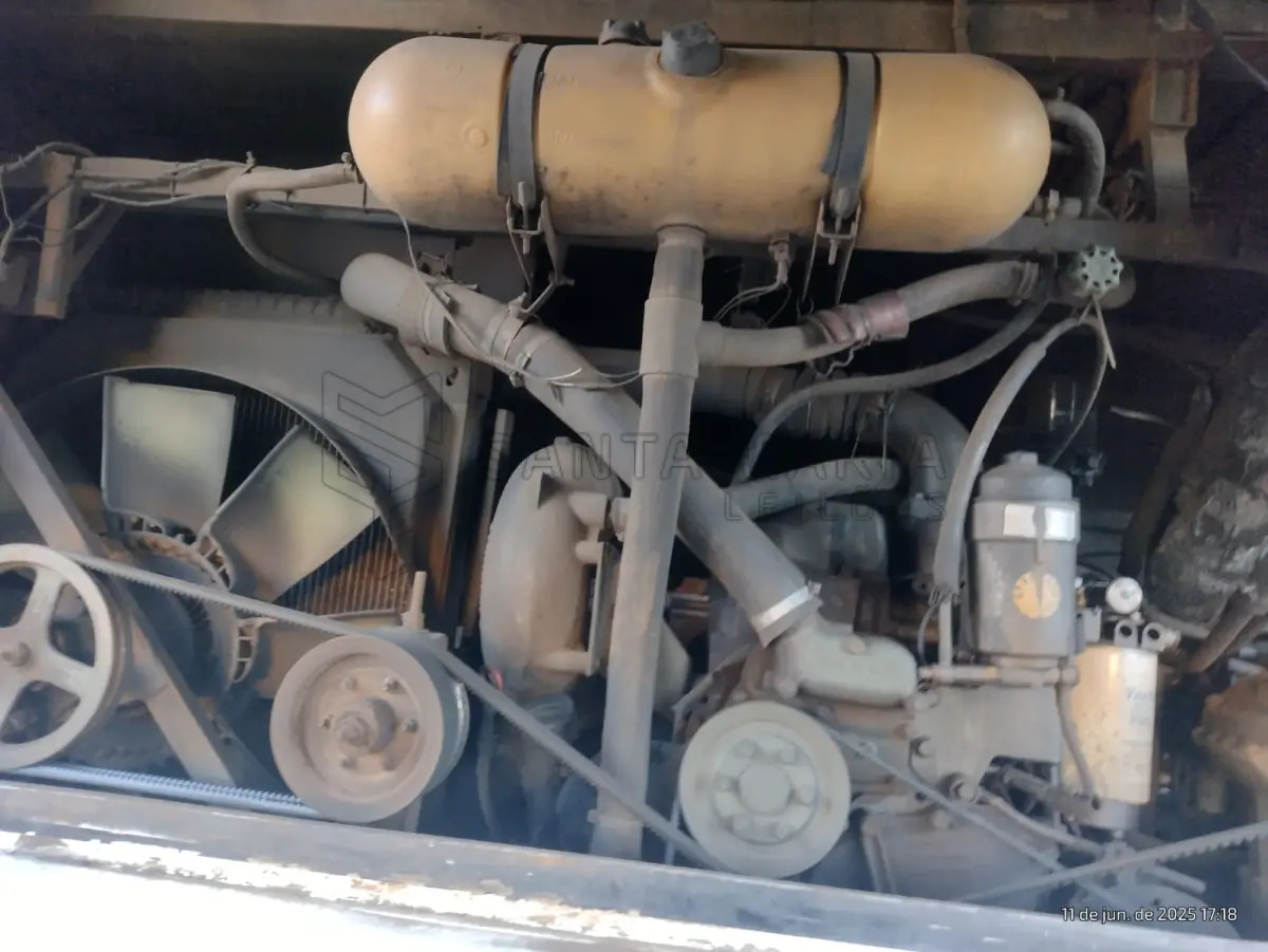 LOTE 013 - Ônibus MBENZ/MPOLO PARADISO LDR, ano/modelo 2003/2003, placas ILV7C82, RENAVAM 828722013, na cor branca, situação: rodando.