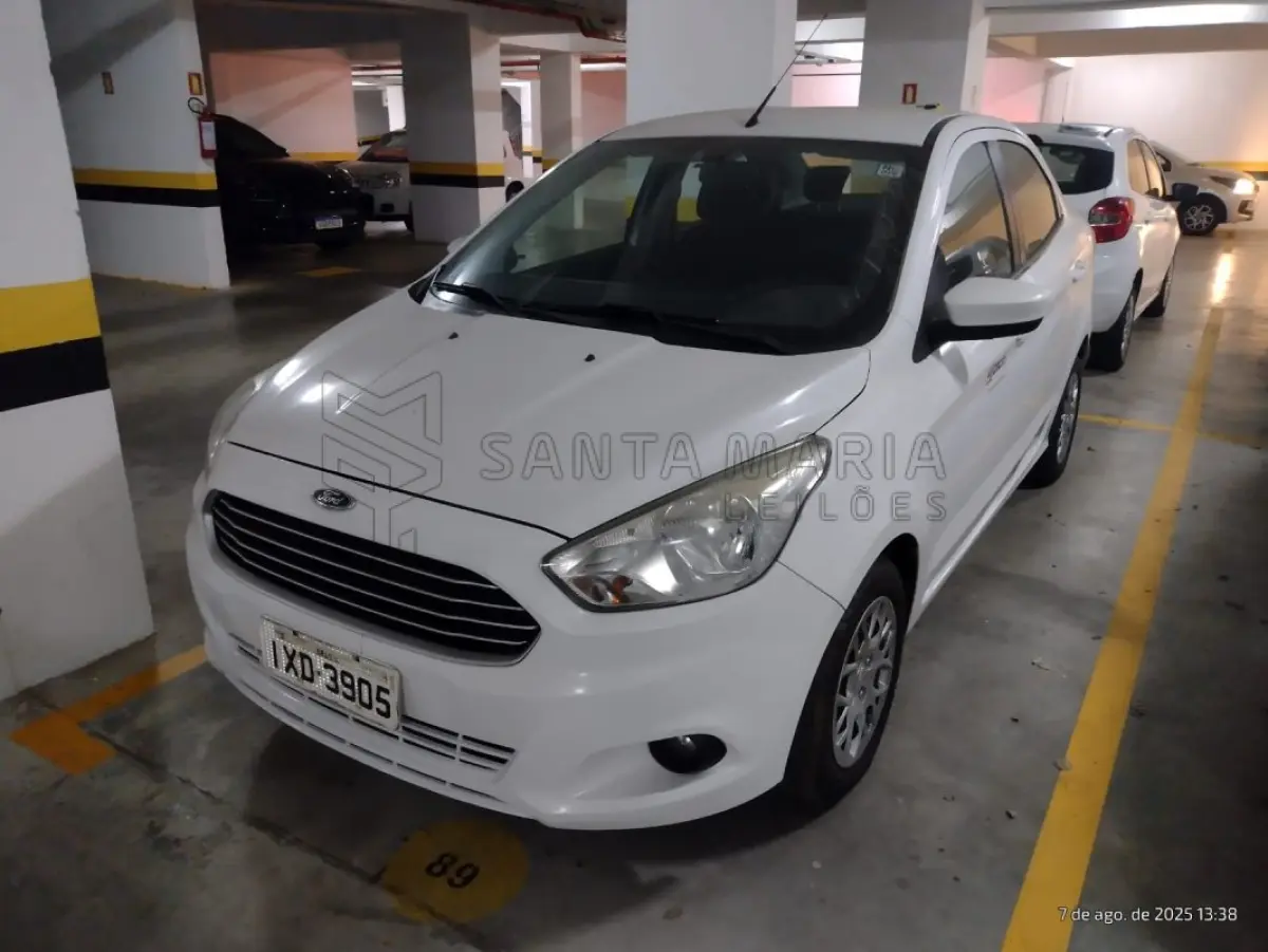 LOTE 009 - Veículo Ford Ka Sedan 1.5, 2015/2016, placas IXD3905, 4 cilindros.