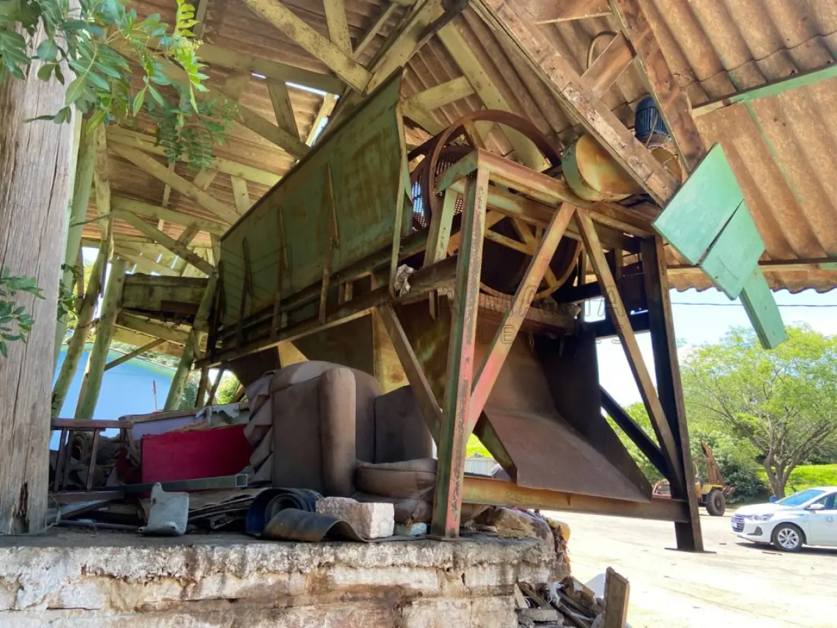 LOTE 006 - PENEIRA E ESTEIRA USINA DE RECICLAGEM