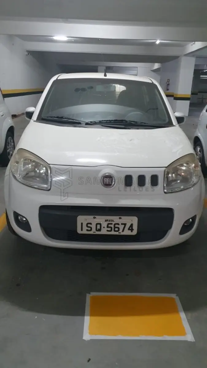 LOTE 003 - Veículo Uno 1.4, 2011/2012, placas ISQ5674.