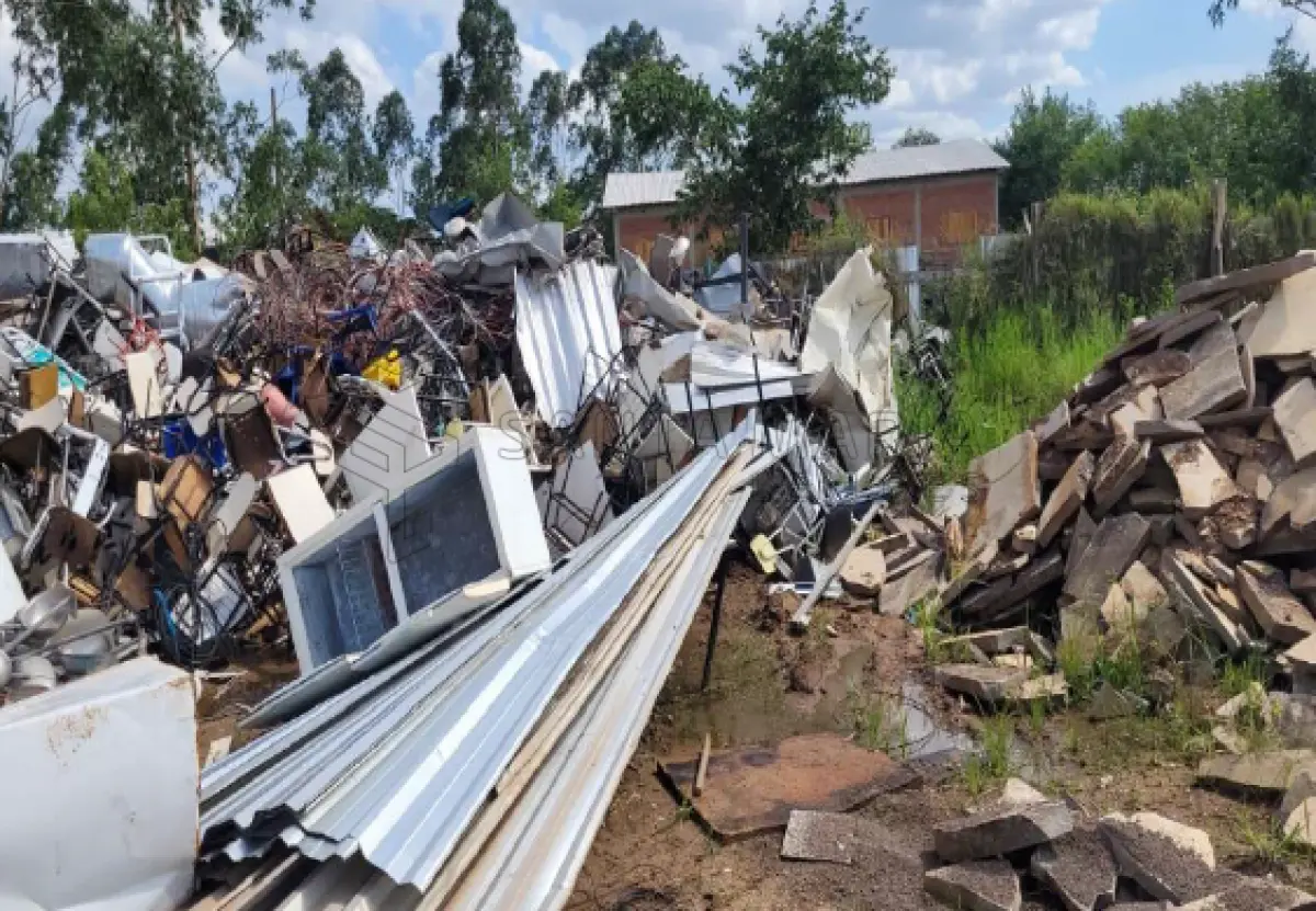 LOTE 001 - SUCATAS DIVERSAS