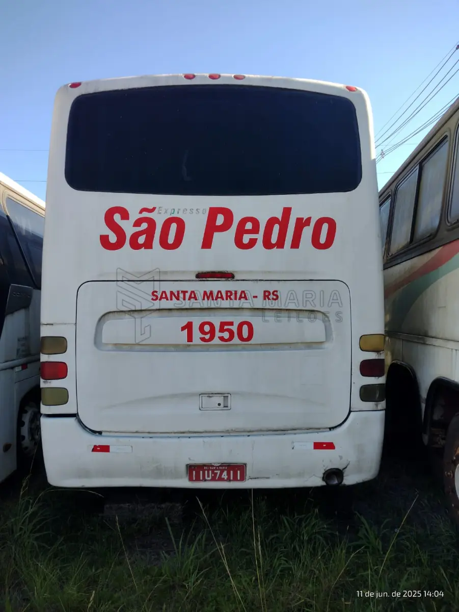 LOTE 022 - Ônibus M.BENZ/COMIL CAMPIONE R, ano/modelo 1998/1999, placas IIU7411, RENAVAM 715501208, na cor branca, situação: ruim/motor.