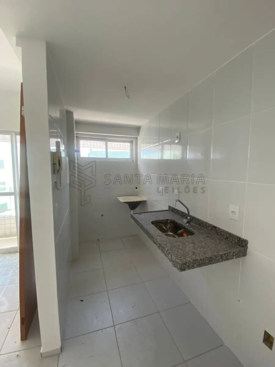 LOTE 008 - Apartamento 1404 do edifício Residencial Villes De France situado à Avenida Prudente de Morais, nº 394, bairro Petrópolis em Natal/RN, e o box garagem 49, com área real privativa de 69,672, área real comum de 30,372 e área real total de 100,045 fração ideal de 0,007428 do imóvel n°25.621 do CRI de Natal/RS.