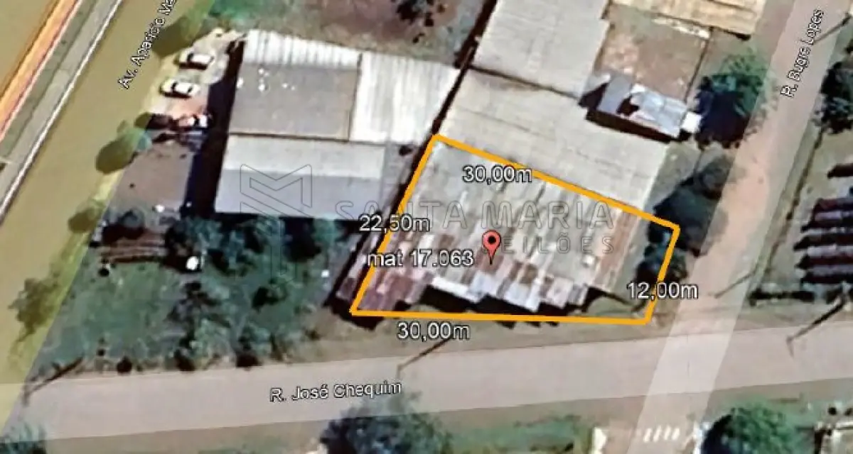 LOTE 003 - Terreno de esquina com a área total de 517,50m² na Rua Bugre Lopes esquina José Chequim em Santiago/RS, possuindo uma construção do tipo galpão industrial, que ocupa praticamente toda a área superficial do lote, com frente de 12,00m para a rua Bugre Lopes; frente de 30,00m para rua José Chequim, no quarteirão formado pelas ruas Bugre Lopes, José Chequim, Avenida Aparício Mariense e Rua José de Figueredo Pinto. Matriculado sob n° 17.063 do CRI de Santiago/RS.