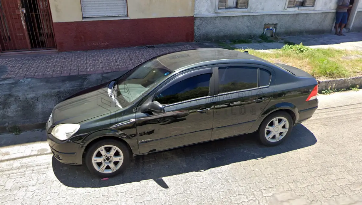 LOTE 001 - Veículo GM/VECTRA SEDAN ELEGANCE, ano/modelo 2006/2006, placas IMZ3209, RENAVAM 878331778, na cor verde.
