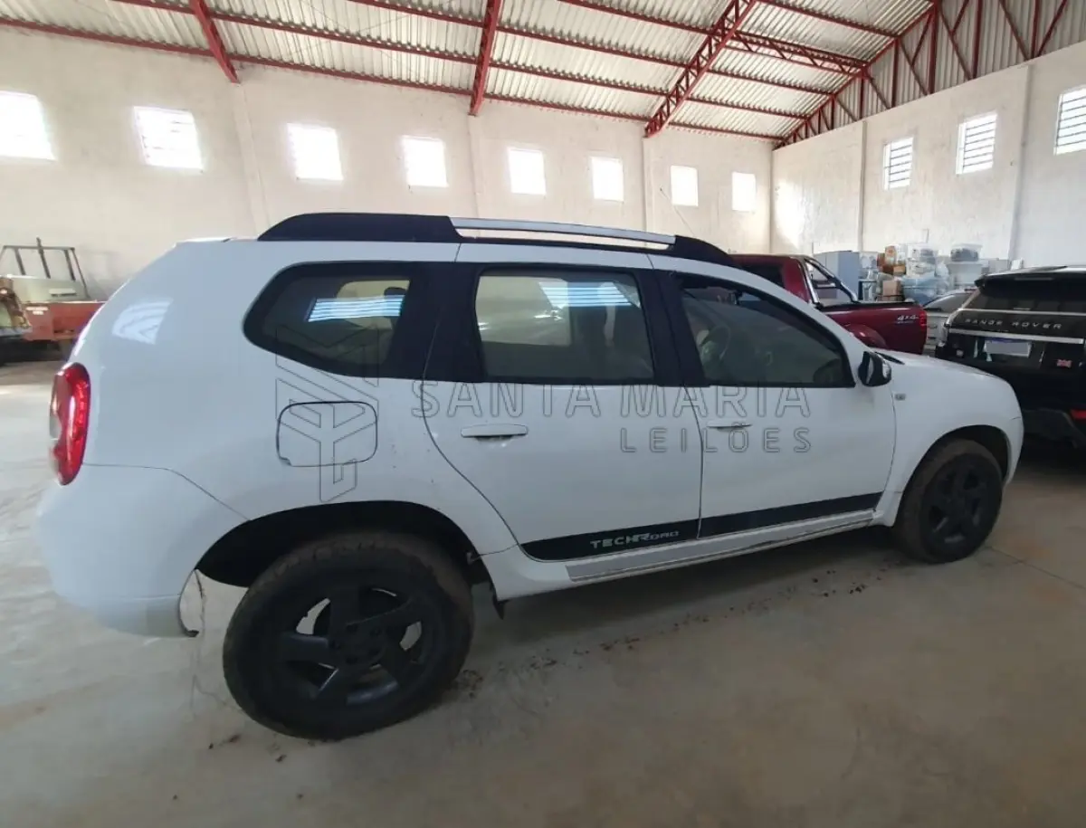 LOTE 001 - Camioneta RENAULT/DUSTER 20 D 4X2A, ano/modelo 2012/2013, placas ITS3909, RENAVAM 494294108, na cor branca.  Localização do bem: Deposito do leiloeiro. Agendamento para visitas através dos nossos contatos.