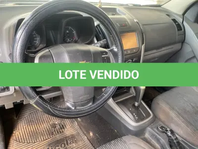 LOTE 001 - Caminhonete marca/modelo CHEVROLET/S10 LT DD4A, ano/modelo 2014/2015, placa IVY9551, RENAVAM 1021050382, cor cinza.