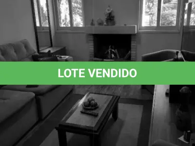 LOTE 001 - Casa de alvenaria na Rua Vereador Adolfo Souto Correia, n° 704 em Alegrete/RS e o respectivo terreno com as seguintes medidas e confrontações: 36m ao Norte, com o imóvel de propriedade de Máximo Edson Pinto Vilaverde; 35m ao Sul, com o imóvel de propriedade de Marileuza da Silva Vilaverde; 10m ao Leste, com imóvel de propriedade de Rui de Paula Souza; 10m ao Oeste, com a Rua Vereador Adolfo Souto Correia. Matriculado sob n° 12.280 do CRI de Alegrete/RS.