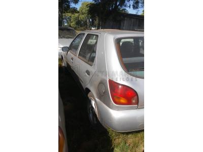 LOTE 001 - Veículo FORD/FIESTA CLX 16V, ano/modelo 1997, placas IGC2788, RENAVAM 671127250, na cor prata.