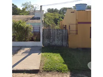 Lote 001 - parte ideal de 25% de um terreno de formato irregular, com a área superficial de 178,00m², localizado na rua joão benício n°322, com as seg