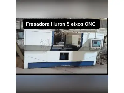LOTE 002 - Uma Fresadora de mesa HURON MX5. Ano 1989. Retrofit com comando CNC FAGOR em  2004. *Obs: Precisa startar (configurar o CNC para as necessidades do comprador).
