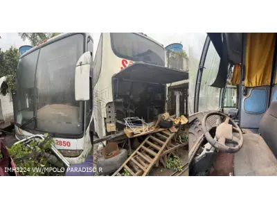 LOTE 002 - 6 ônibus: 1º SCANIA/MPOLO PARADISO R, ano/modelo 2010/2010, placas EJY1F21, situação: rodando. 2º SCANIA/L113 CL 4X2 220, ano/modelo 1997/1997, placas GNJ8696, situação: não rodando.  3º IMP/M.BENZ OF 1620, ano/modelo 1996/1996, placas IFU2399,  situação: não rodando.  4º MBENZ/BUSSCAR VIS BUSS R, ano/modelo 2001/2001, placas IKK2011, situação: não rodando.  5º VW/MPOLO PARADISO R, ano/modelo 2004/2005, placas IMH3224, situação: não rodando.  6ºMBENZ/BUSSCAR VIS BUSS R, ano/modelo 2000/2000, placas IJS8151, situação: não rodando.