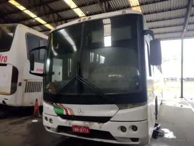 LOTE 001 - Ônibus M.BENZ/COMIL CAMPIONE R, ano/modelo 2007/2007, placas INV9771, RENAVAM  920742025, na cor branca, situação: ruim/ sem setor.