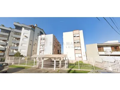 LOTE 001 - Apartamento 202, de frente, no primeiro bloco denominado ‘’Passo Real’’, localizado na rua Barão do Cerro Largo, nº449, com área útil de 96,16m², área de uso comum de 55,7024m² e, área total de 147,8624m². Constituído de sala de estar, 3 dormitórios, cozinha, dois banheiros e área de serviço, com direito a 12m² na área de estacionamento comum, demarcado com o número do apartamento. Matriculado sob n°7.085 do CRI de Alegrete/RS.