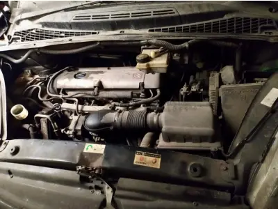 LOTE 001 - Veículo CITROEN/XSARA PICASSOEXA, ano/modelo 2004/2005, placas LQN0664, RENAVAM 835547442, na cor preta.