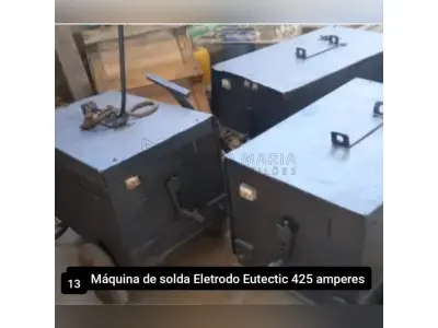 LOTE 005 - Doze máquinas de solda com eletrodo - marca Eutectic - modelo GS - 425 – ELETRODO, 425  AMPERES, sem os cabos externos.